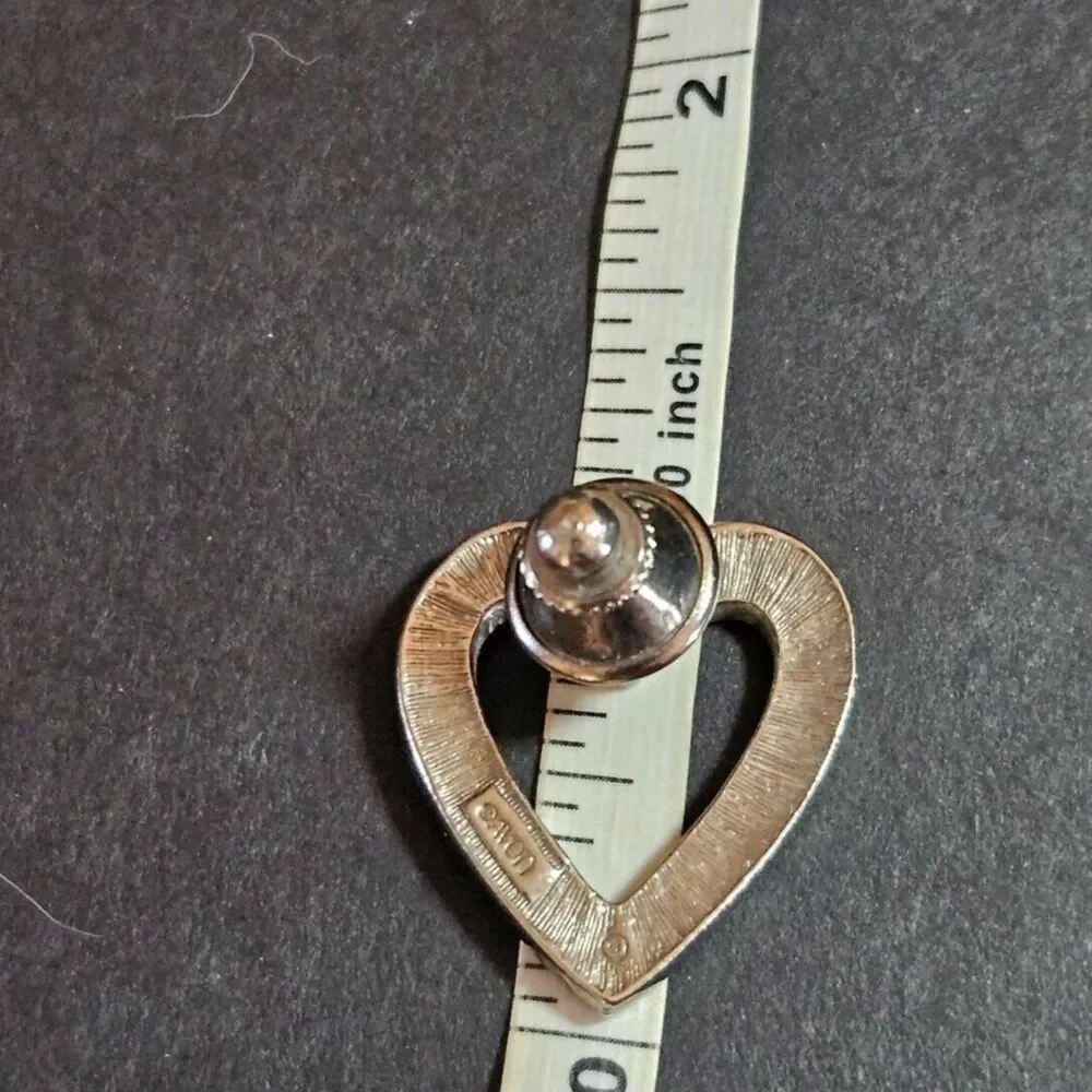 Avon pretty silver